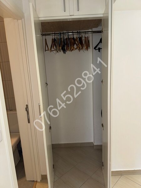 Ultracentral, Universitate, vis a vis Coltea str. Ion Nistor, metrou (100m)