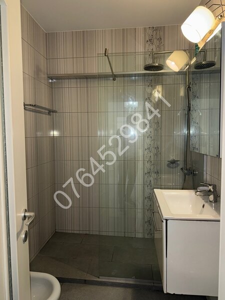 Ultracentral, Universitate, vis a vis Coltea str. Ion Nistor, metrou (100m)